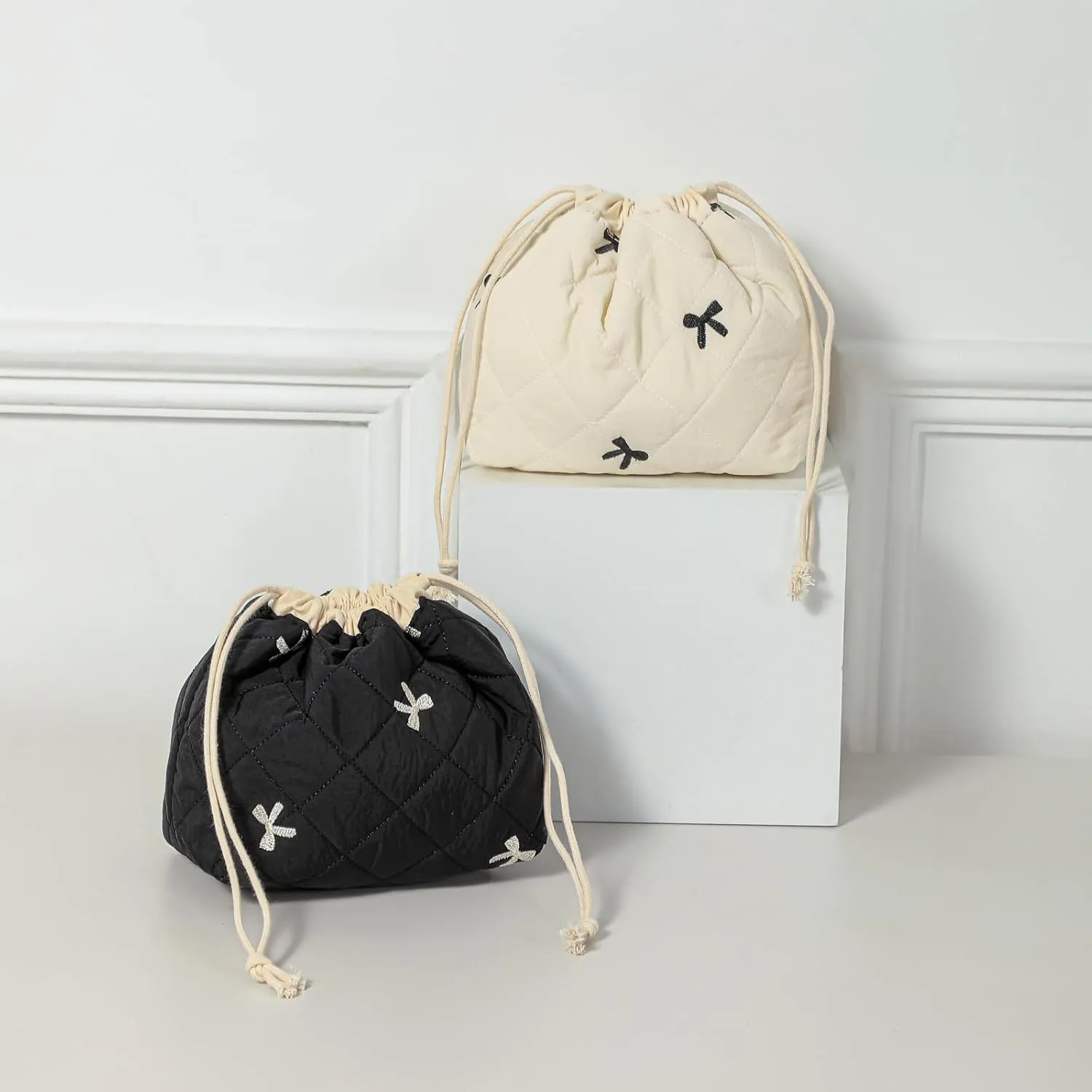 Cotton Quilted Drawstring Makeup Bag with Canvas Lining,Coquette Aesthetic Cute Travel Toiletry Bag,Drawstring Gift Bag for Women and Girls06Black Bows