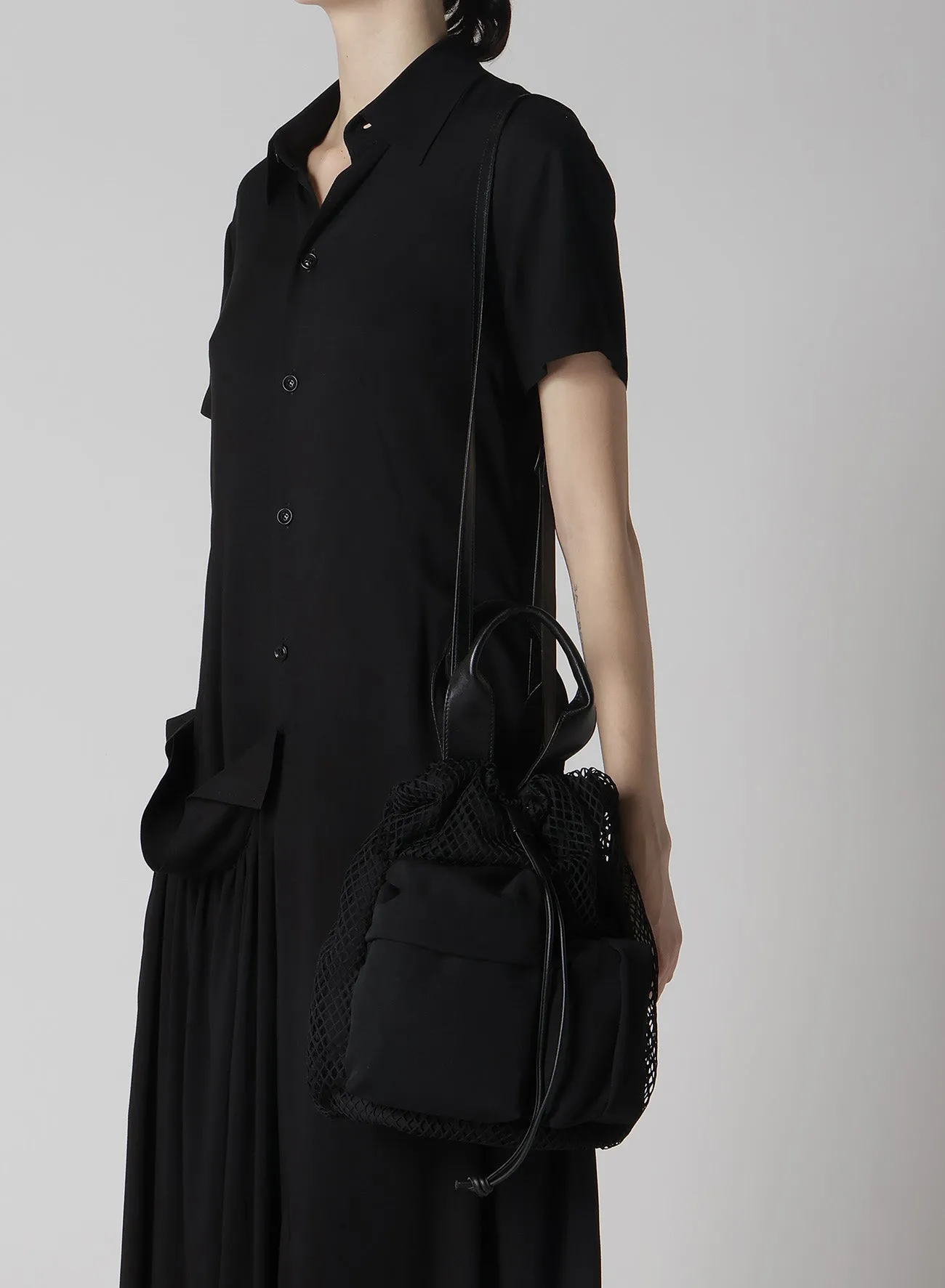 DIAMOND NET/LEATHER COMBINATION SHOULDER BAG