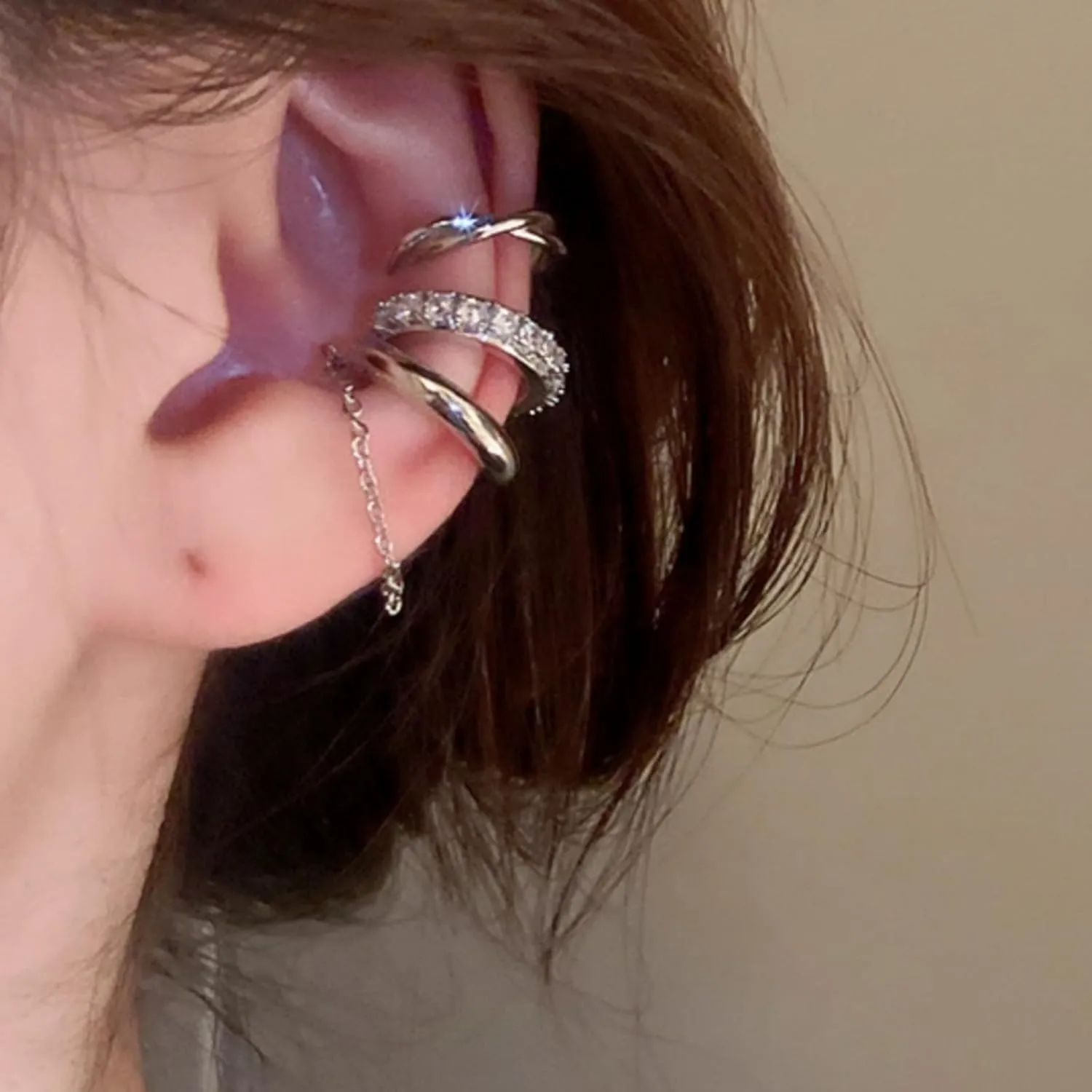 Ear Cuff Earrings for Women Non Piercing,Sparkly Cubic Zirconia Cartilage Hoop Ear Cuffs Earrings Trendy Ears Clip on Cartilage Earring Fake Earrings Fashion Jewelry