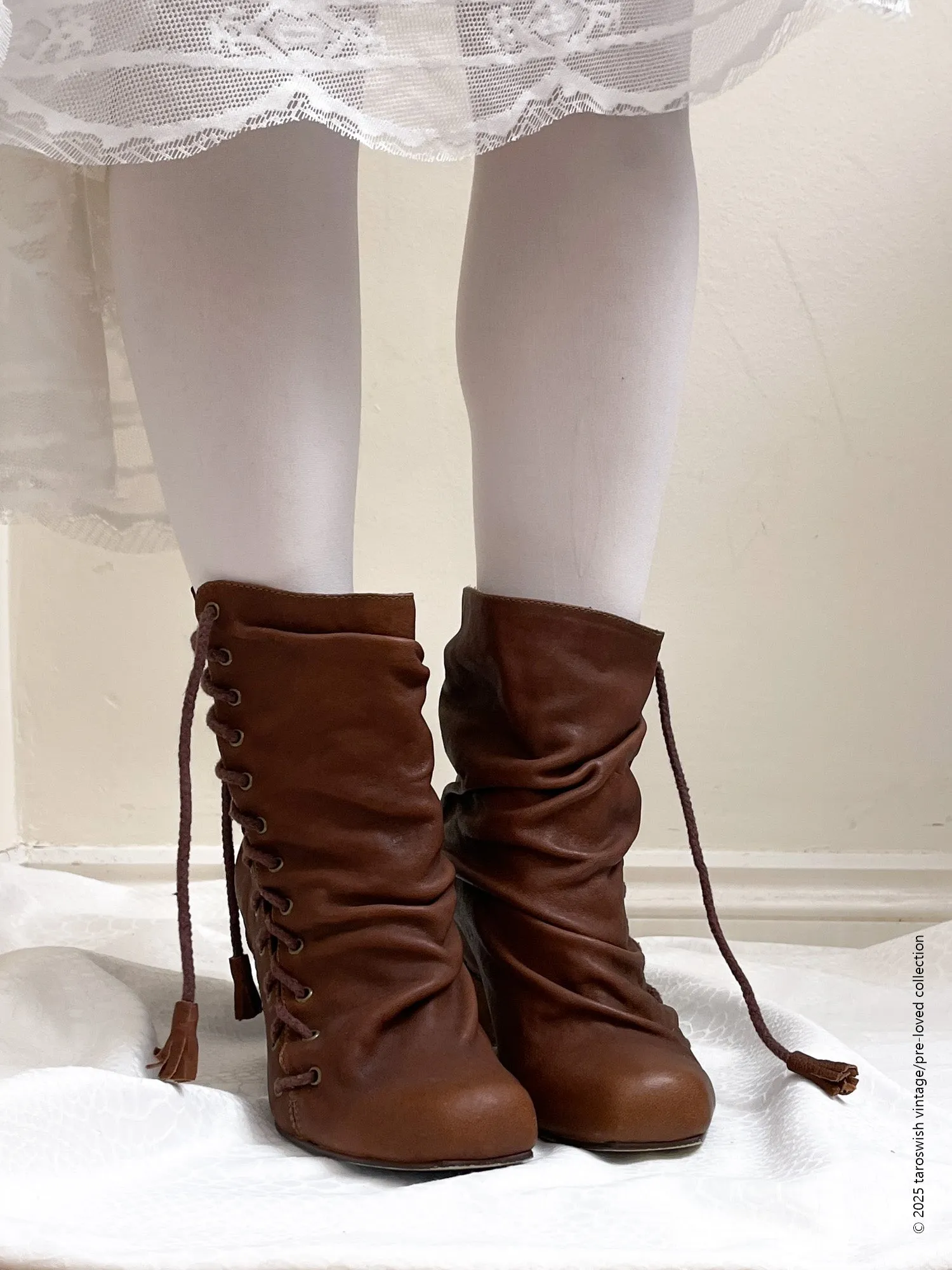   eu36 ruched lace up boots