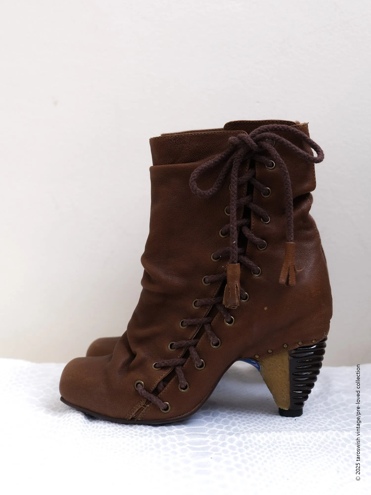   eu36 ruched lace up boots