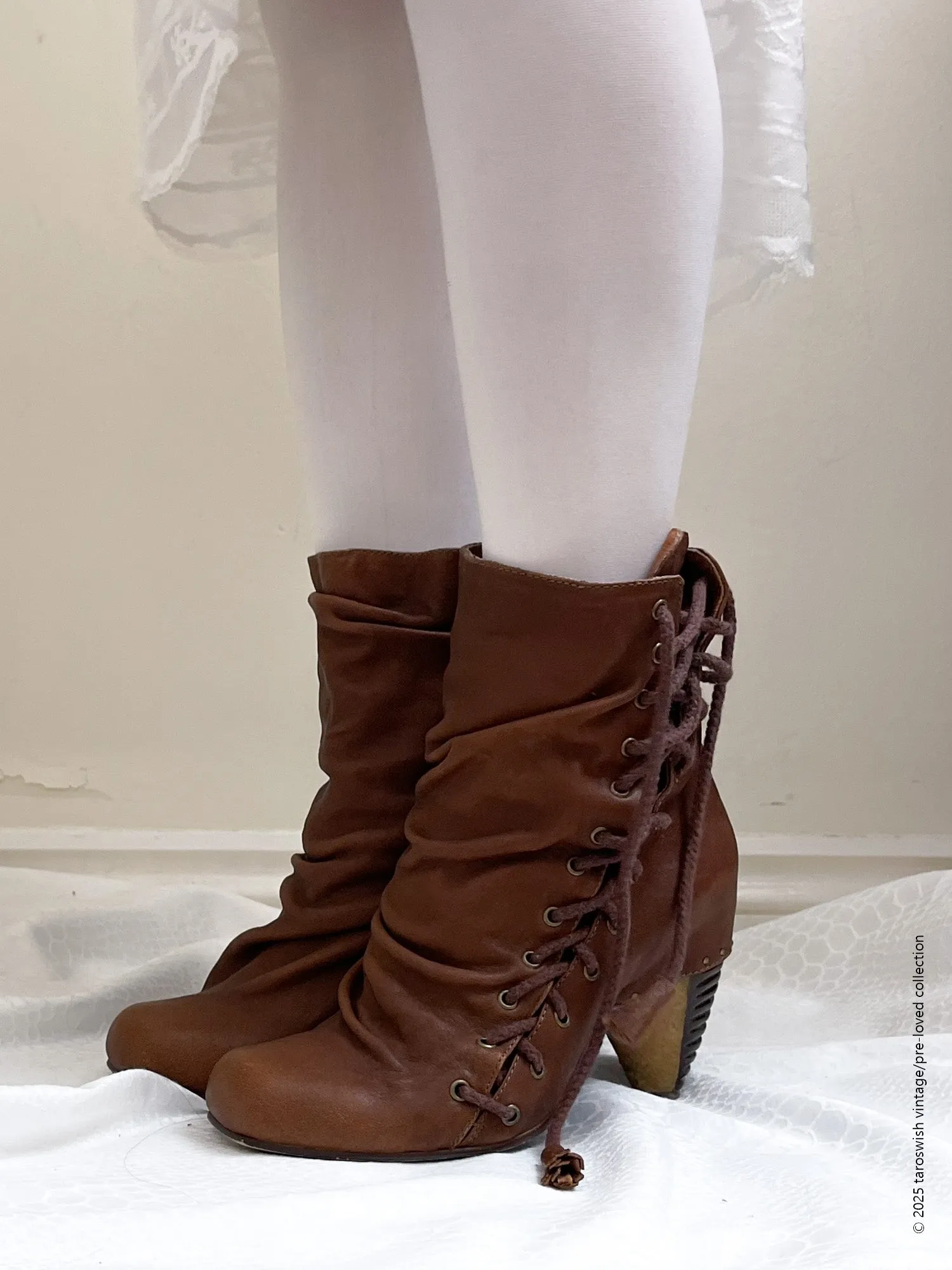   eu36 ruched lace up boots