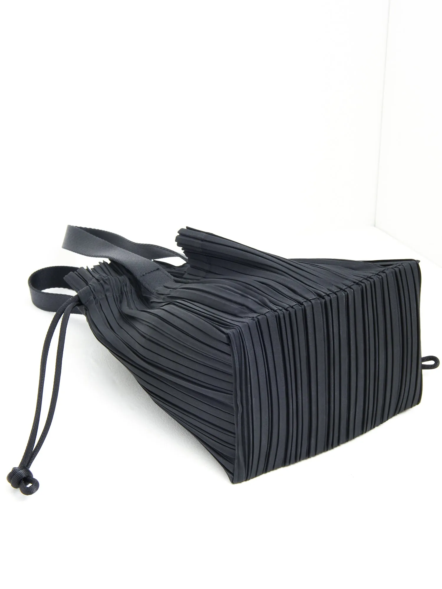 PLEATS TOTE BAG_15-BLACK_PP39AG601