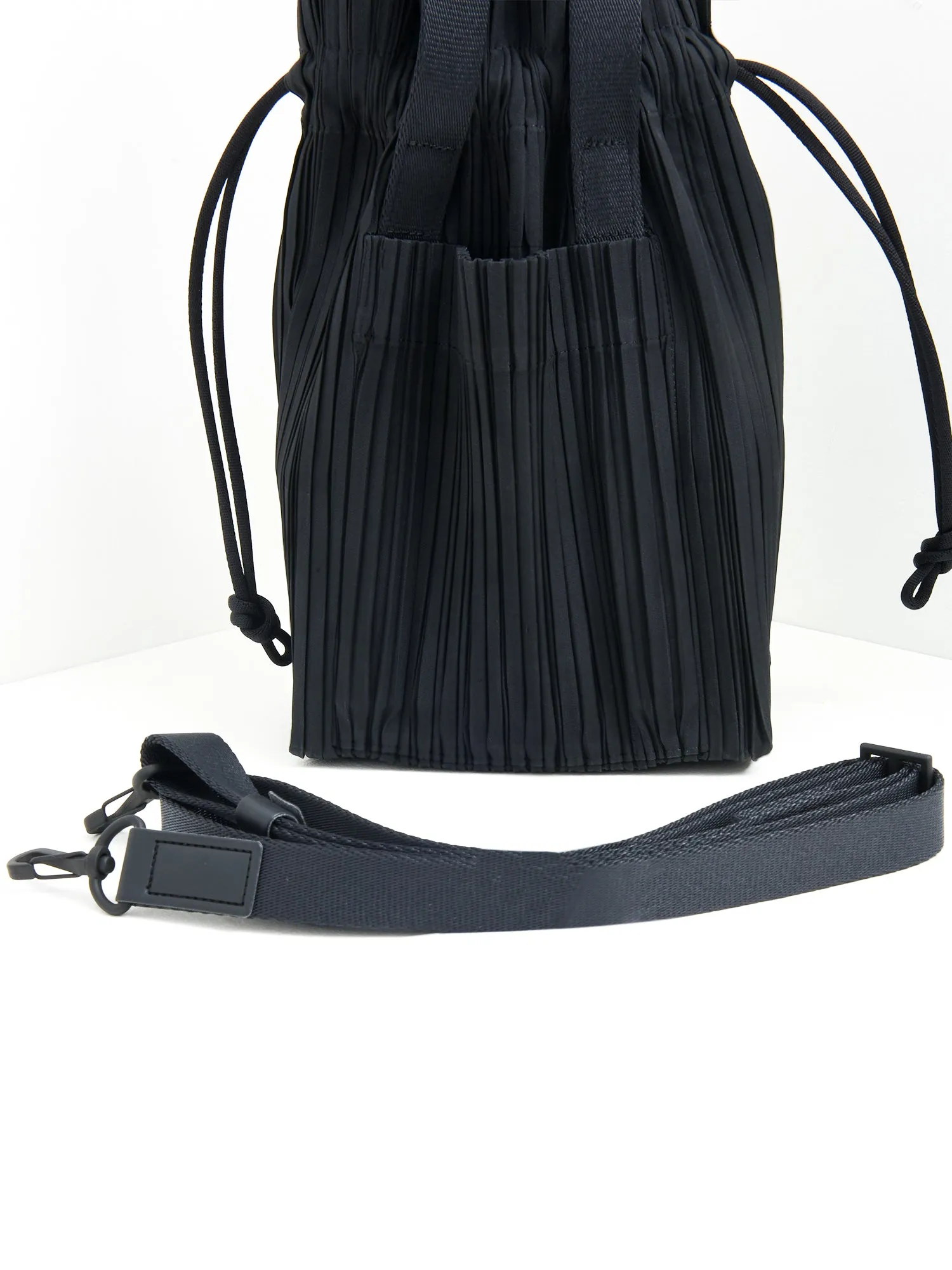 PLEATS TOTE BAG_15-BLACK_PP39AG601