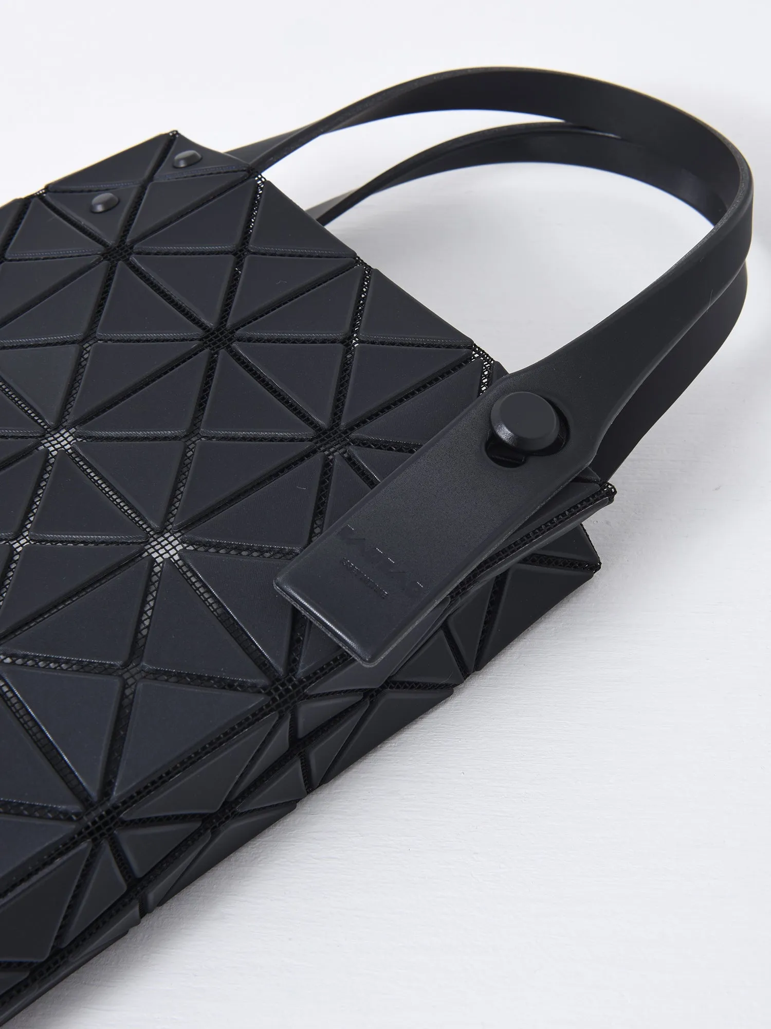 PRISM PLUS_15-BLACK_BB46AG521