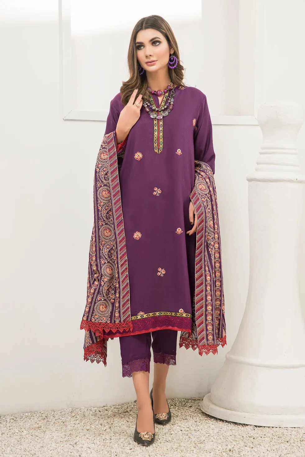 Winter Karandi 3 Pcs Embroidered Collection By Zimal 02