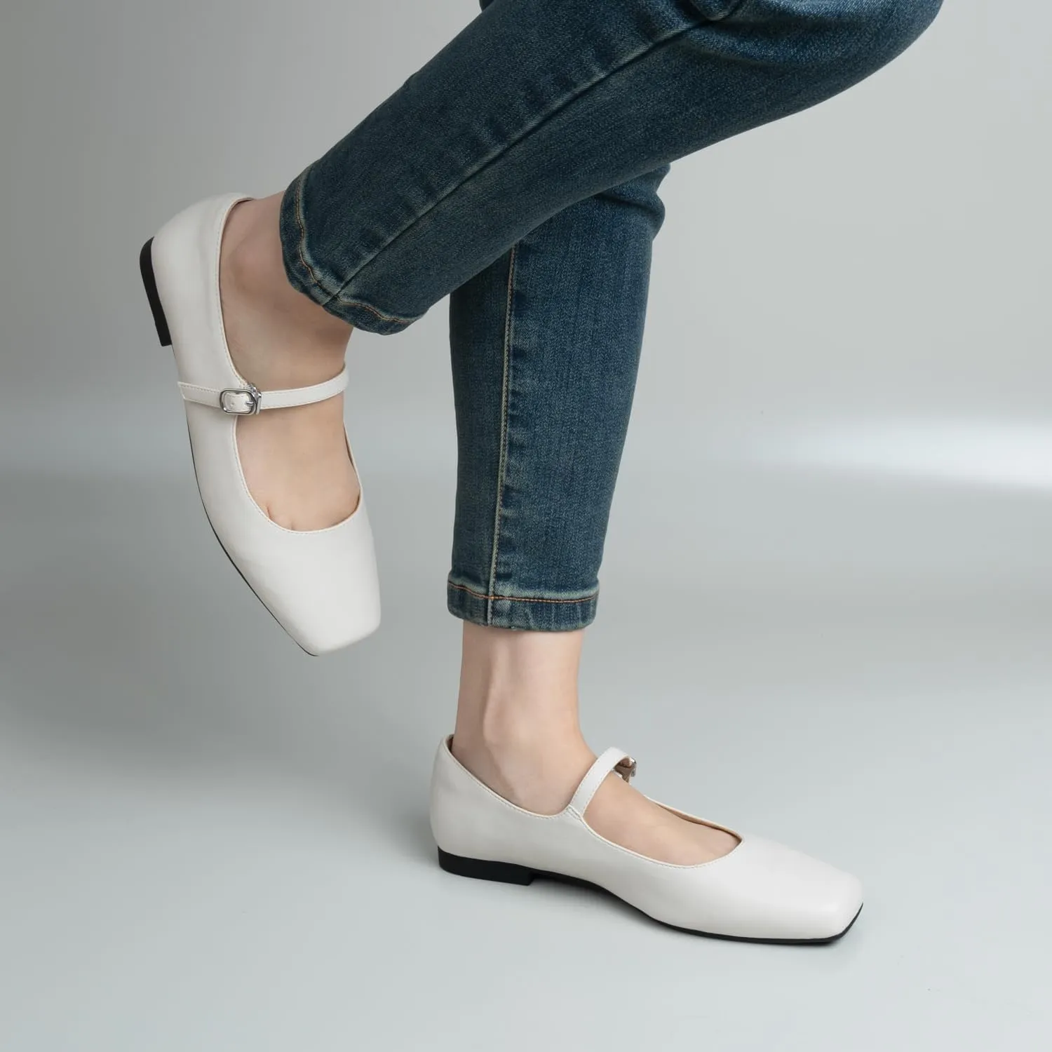Women Mary Jane Shoes,Square Toe Flats Ballet Flats for Women, Comfortable Ankle Strap,Easy to take on and Off,Matched with Skirts, Dress,Jeans and More.