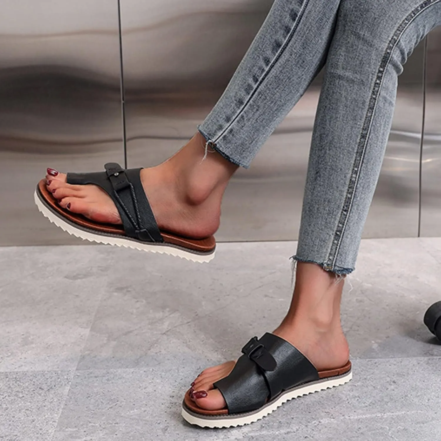 Womens Orthopedic Sandals Summer Comfy Big Toe Correction Sandal Walking Bunion Flip Flops Lightweight Breathable Leather Workout Slippers Platform Flat Sole Beach Shoes