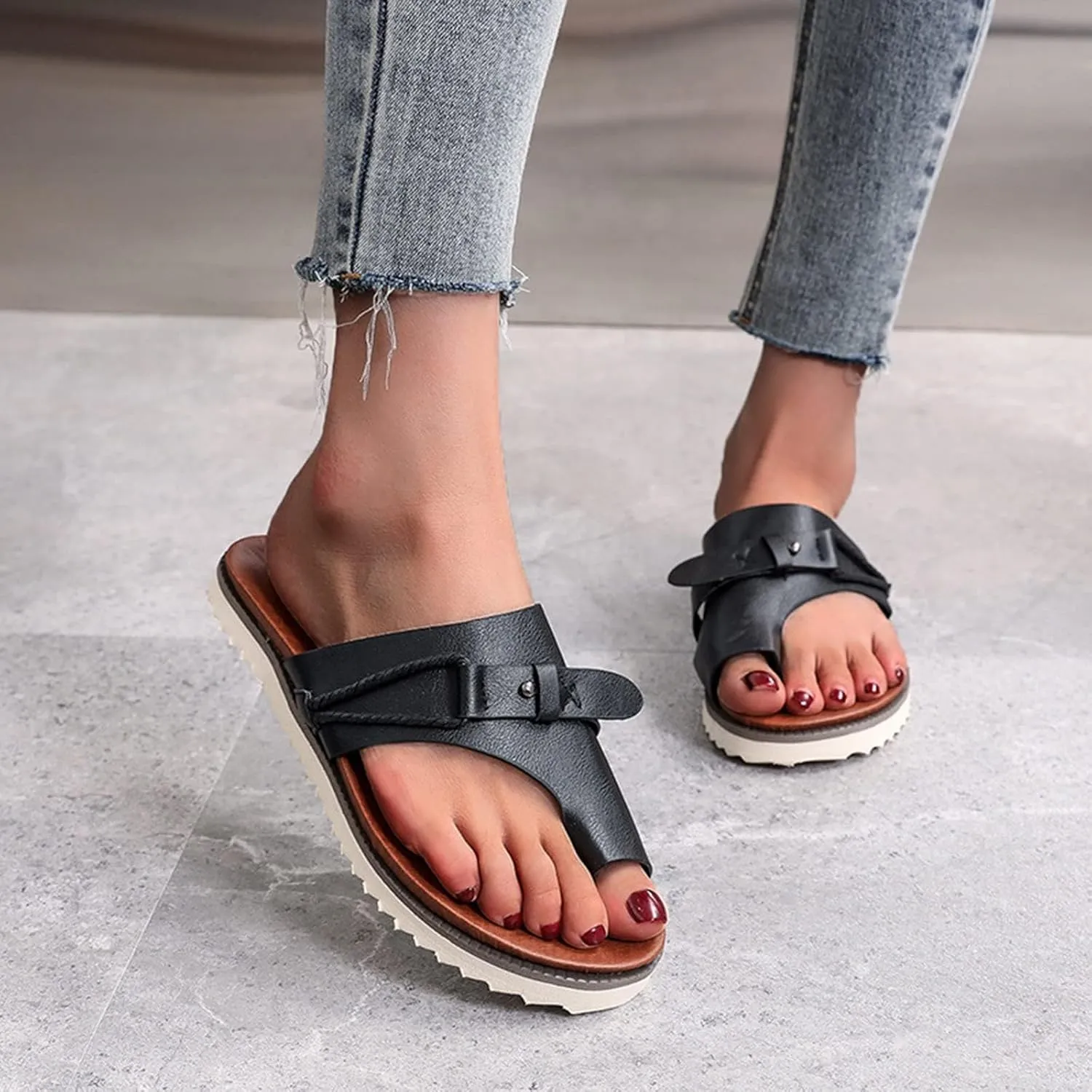 Womens Orthopedic Sandals Summer Comfy Big Toe Correction Sandal Walking Bunion Flip Flops Lightweight Breathable Leather Workout Slippers Platform Flat Sole Beach Shoes