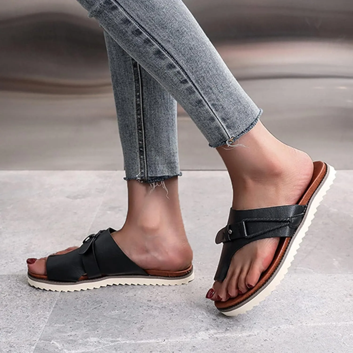 Womens Orthopedic Sandals Summer Comfy Big Toe Correction Sandal Walking Bunion Flip Flops Lightweight Breathable Leather Workout Slippers Platform Flat Sole Beach Shoes